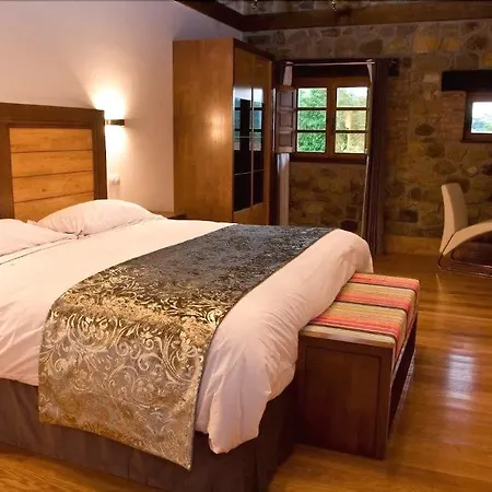 Akla Valles Pasiegos 酒店