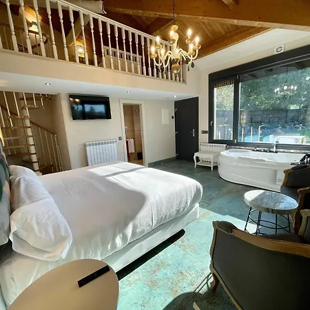 Akla Valles Pasiegos 酒店