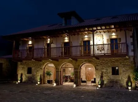 Akla Valles Pasiegos Hotel Saro