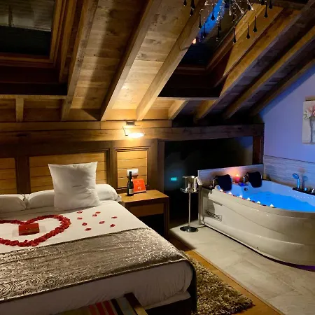 酒店 Akla Valles Pasiegos 4*