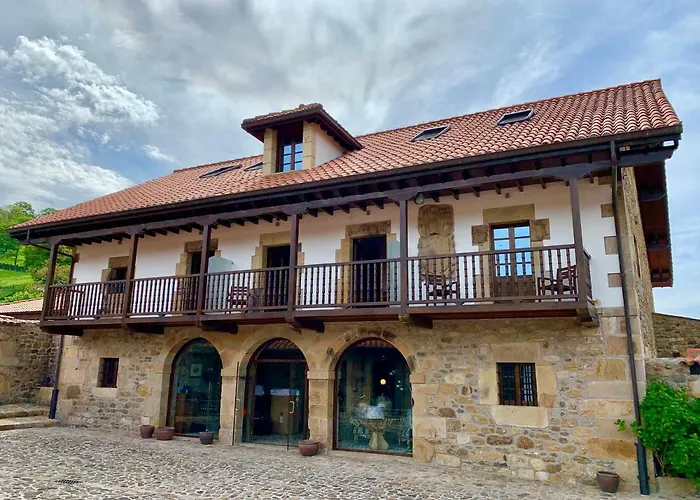 Hotel Akla Valles Pasiegos