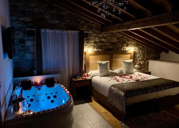 Hotel Akla Valles Pasiegos 4*